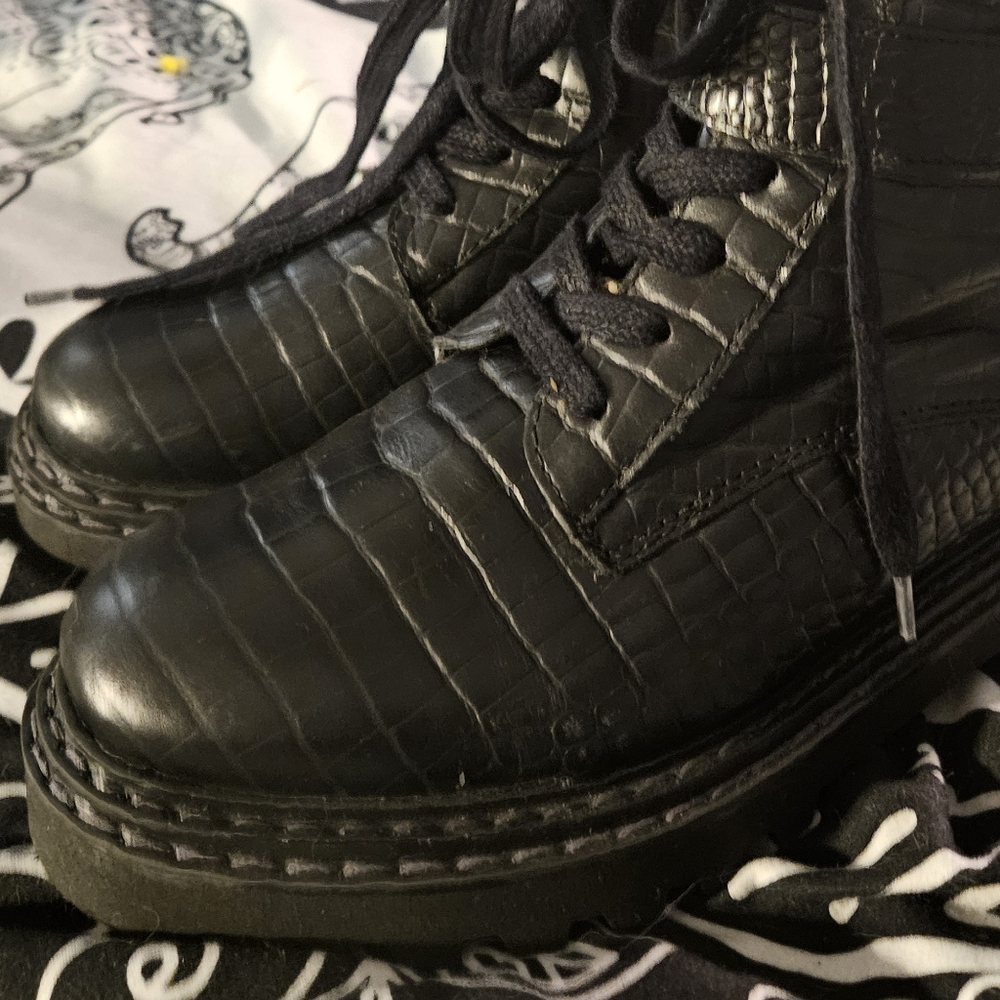 Crown Vintage Black Reptile Combat Boots 7 - Picture 4 of 11